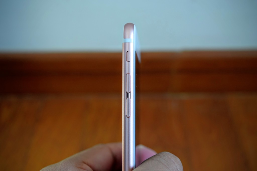 iPhone 6s unboxing photos