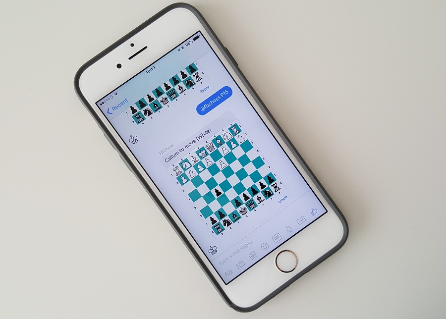 Facebook Messenger chess iPhone