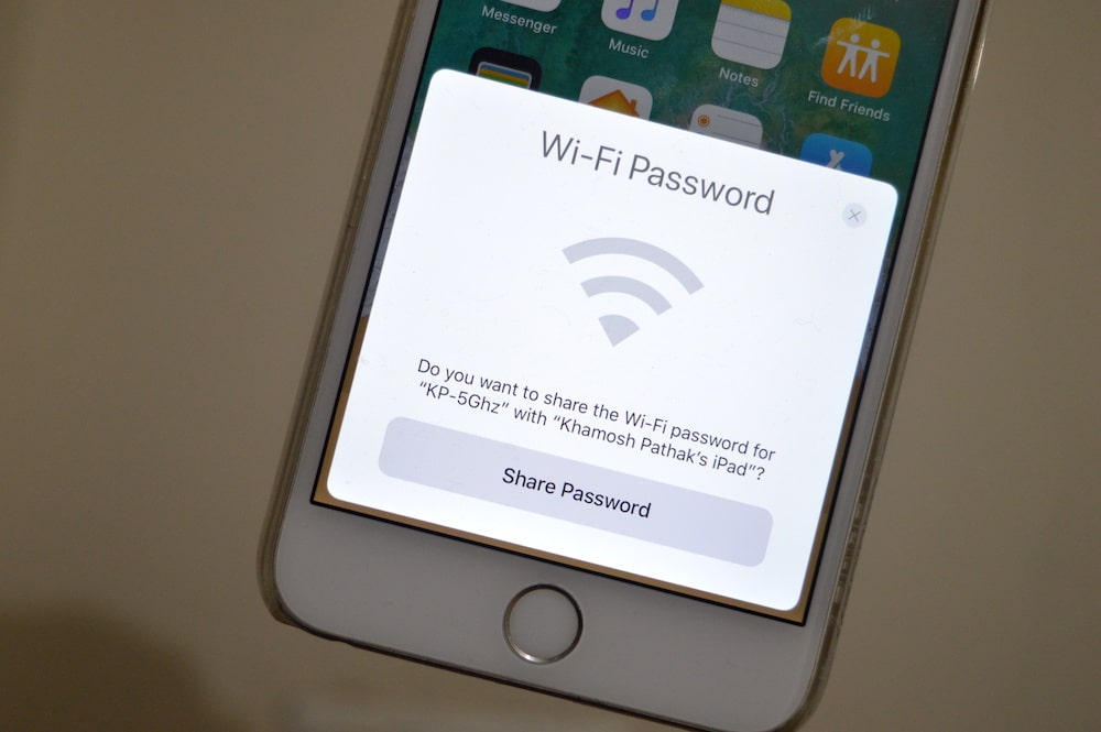 iOS 11 Share Wi-Fi Passwords Featured 1