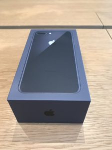 iPhone 8 Plus box
