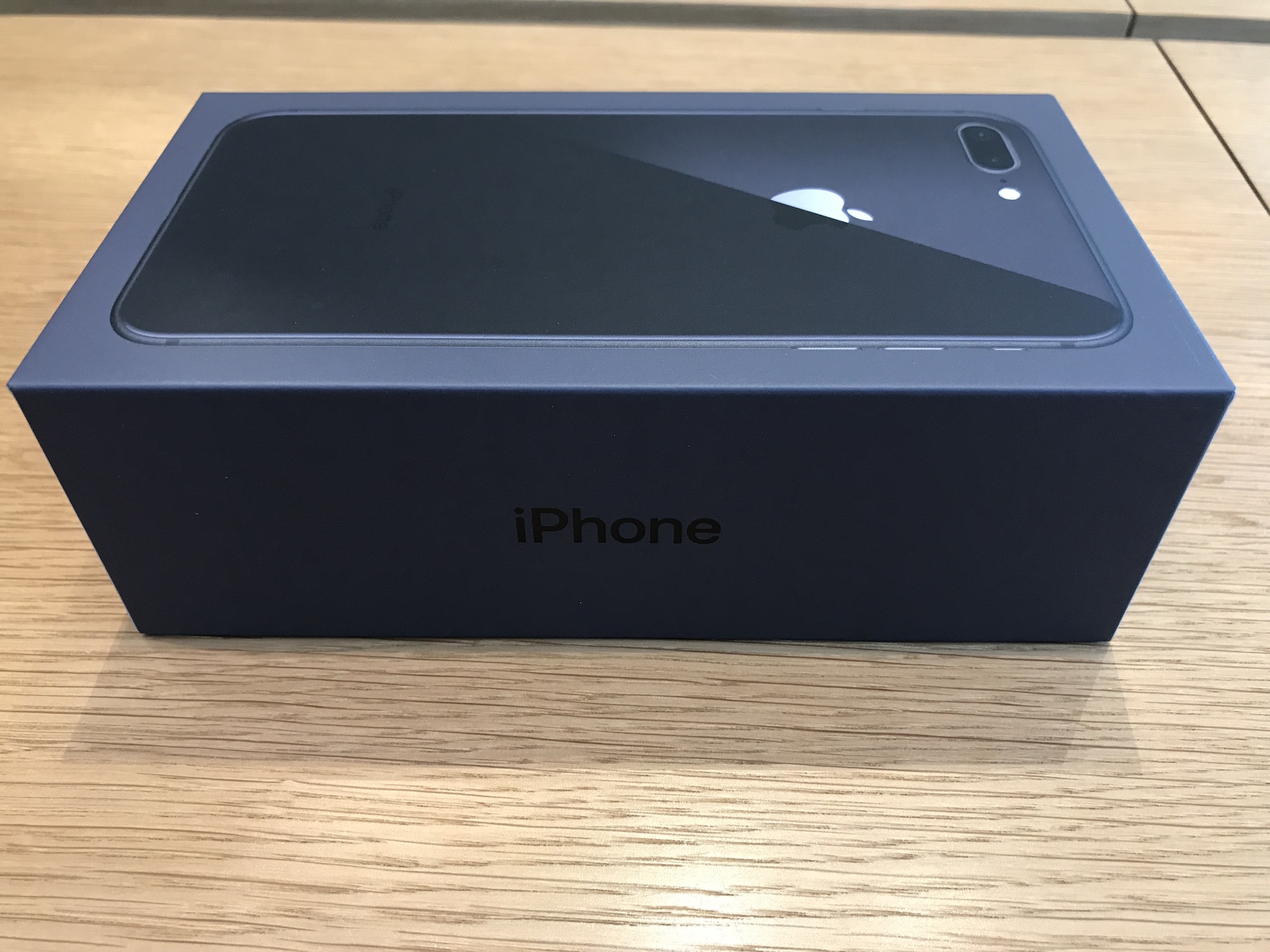 Iphone 8 Box