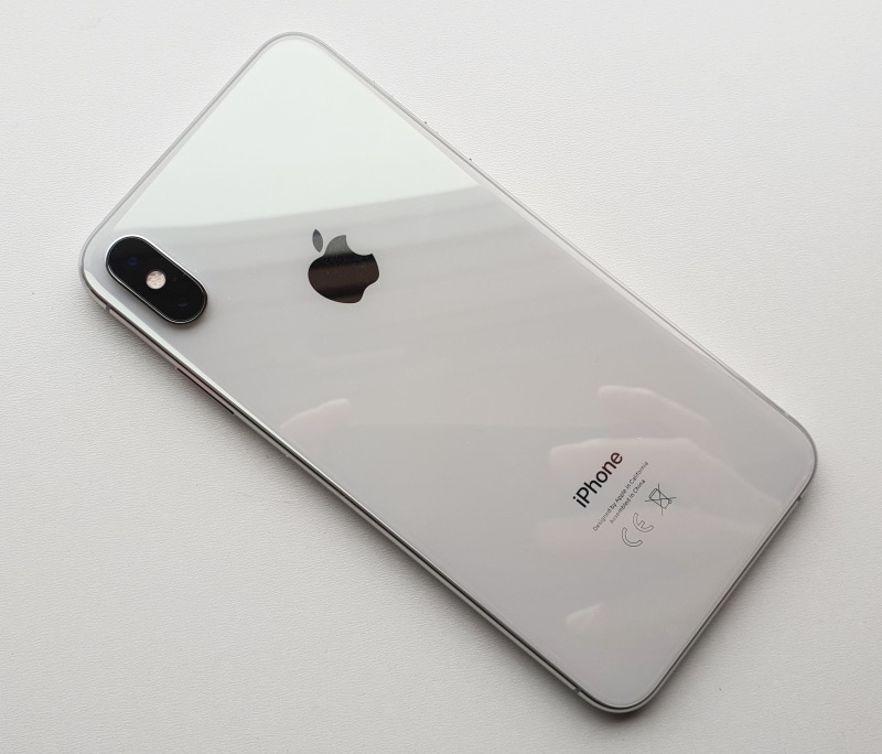 iPhone Xs Max back