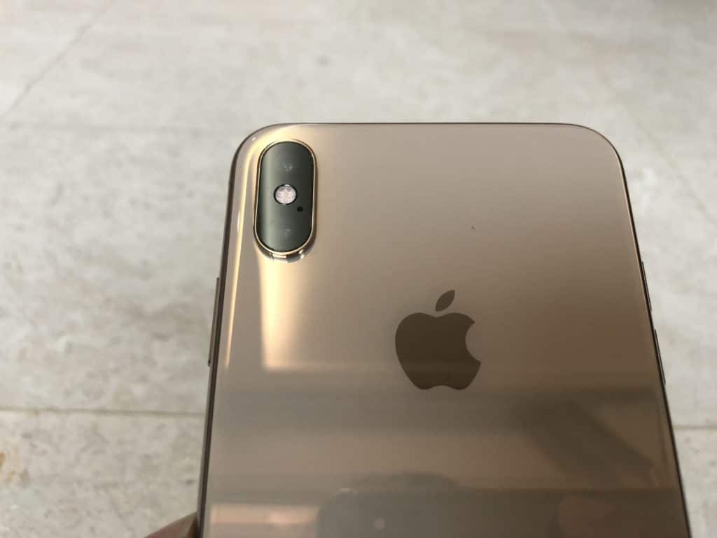 Gold iPhone XS Max Unboxing Photos