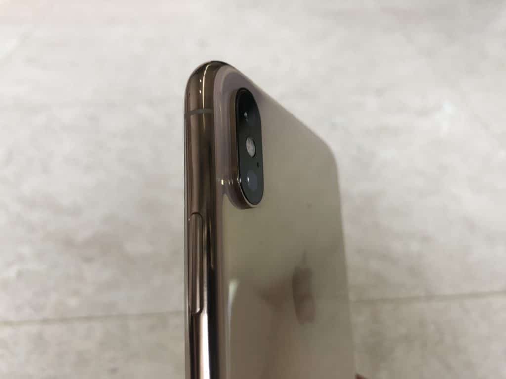 Gold iPhone XS Max Unboxing Photos