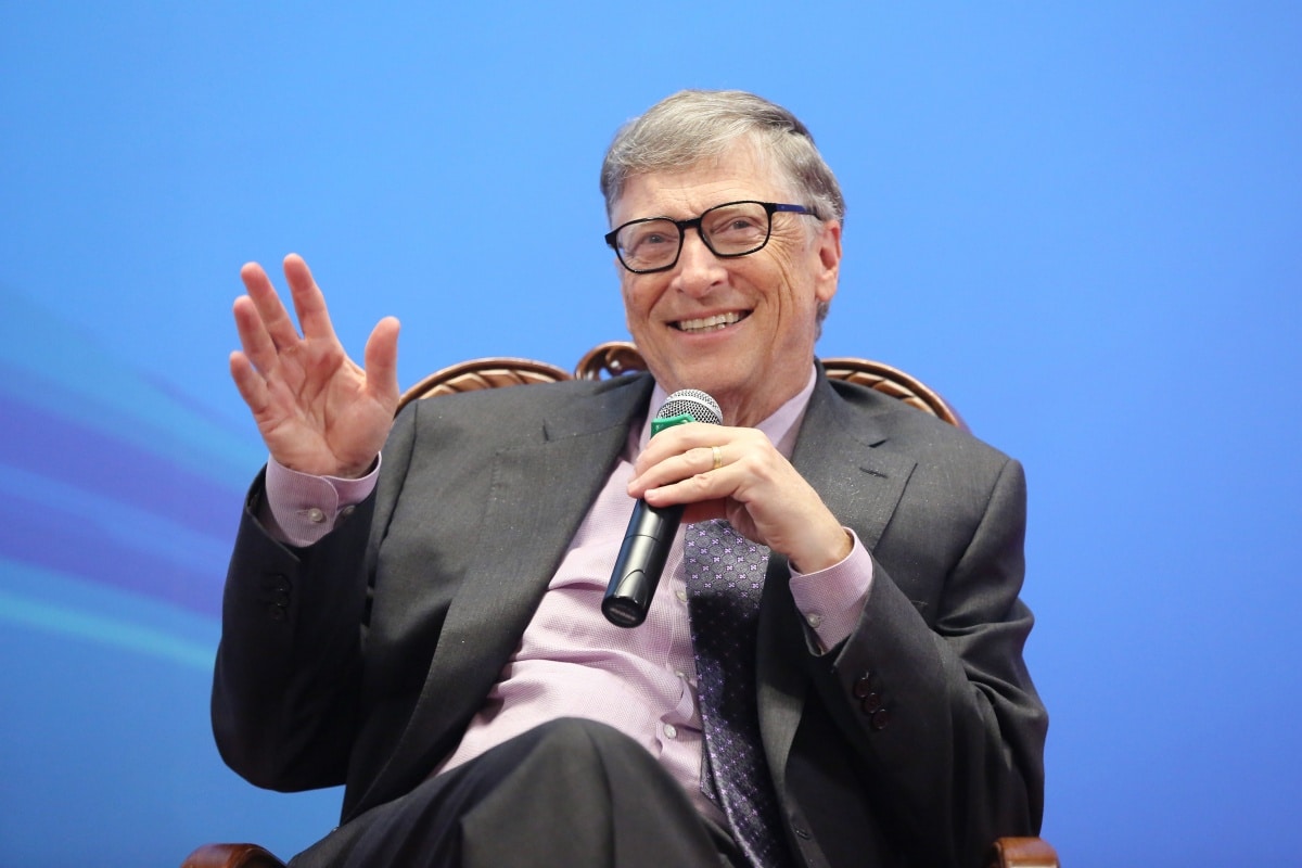 bill gates likes Android iPhone happy