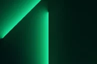 Light beams Green iPhone 13 Wallpaper Dark