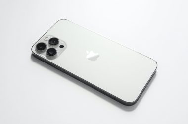 iPhone 14 Pro Max's camera housing system