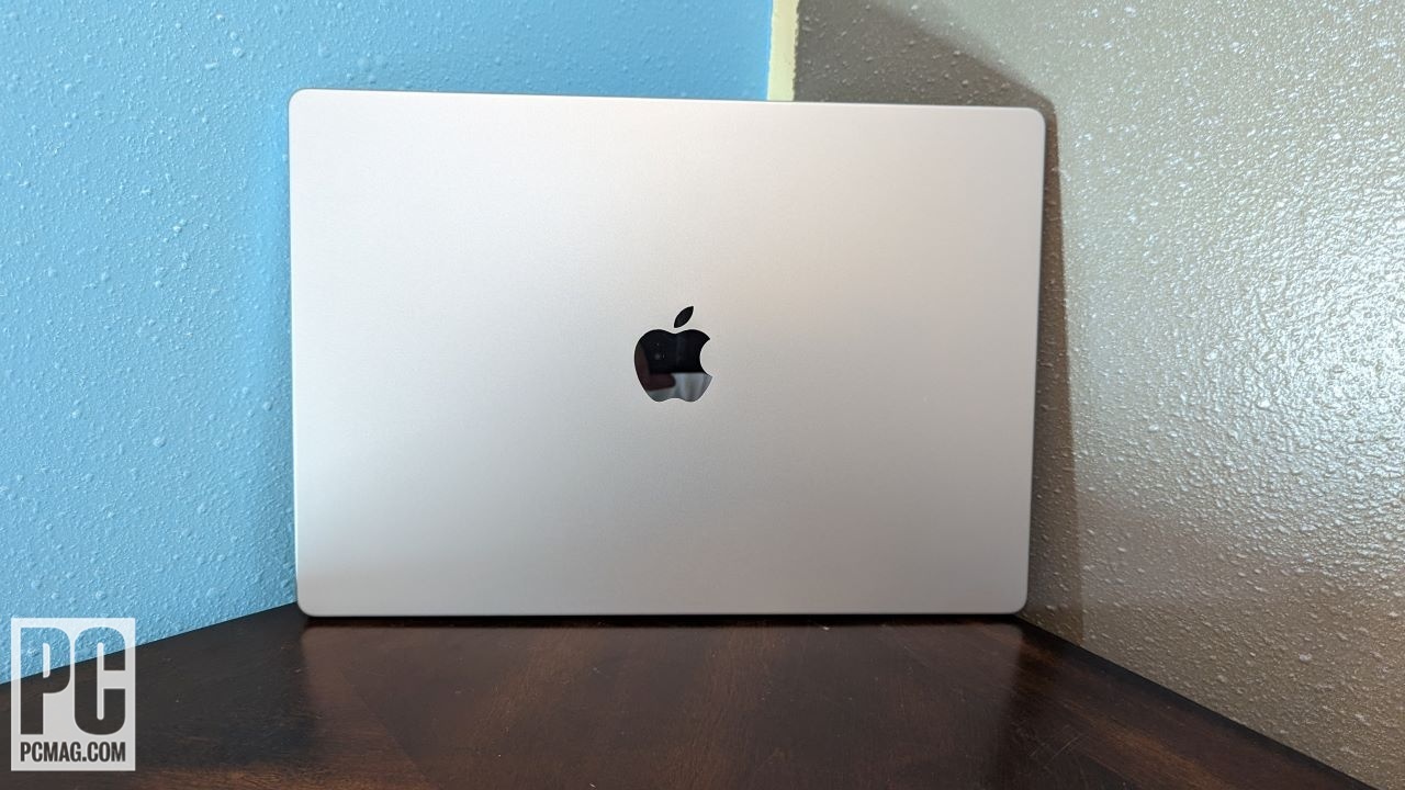 M2 Pro M2 Max MacBook Pro Review